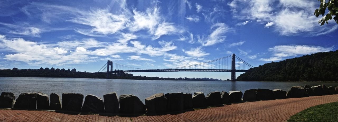 Ross Dock Picnic Area offers spectacular views of the Hudson River and the George Washington Bridge from water level.